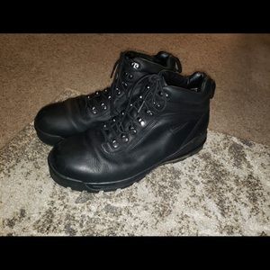 Men’s Nike boots